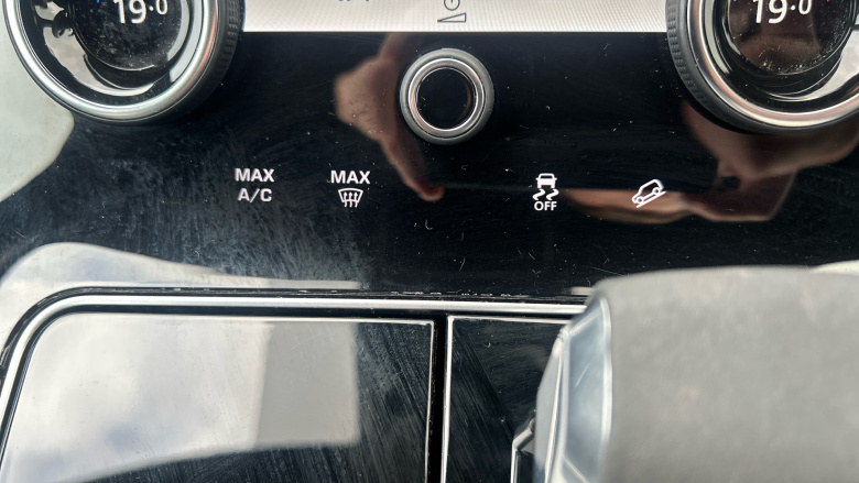 Land Rover Range Rover Velar 2.0 D200 R-Dynamic HSE 5dr Auto Diesel Estate